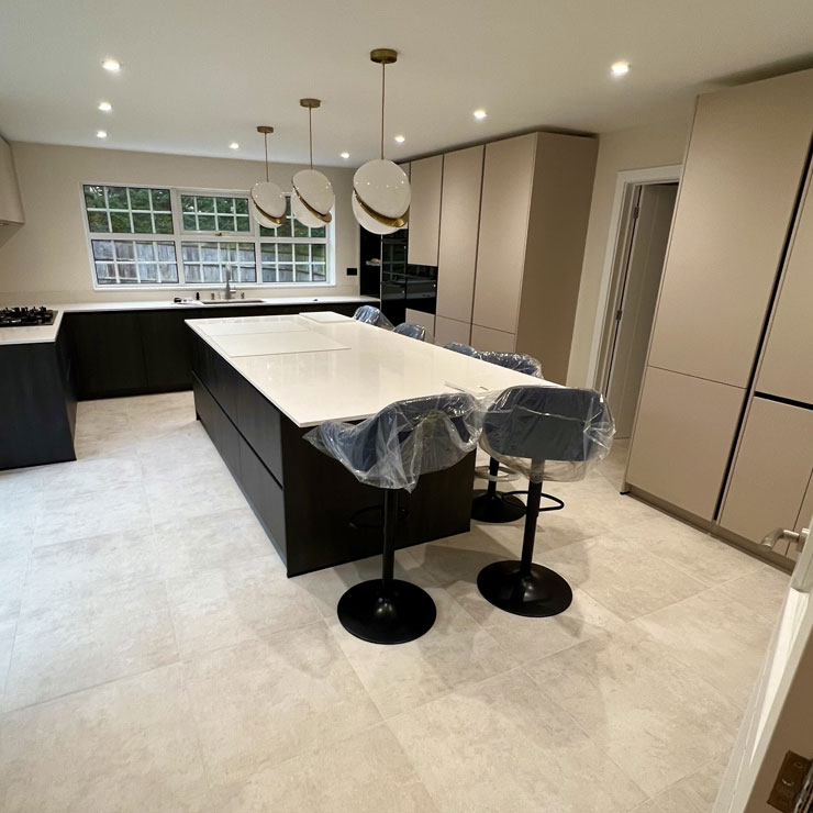 kitchen tiler